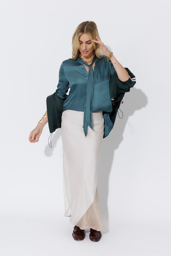 Teal Glow Tie Collar Blogger Shirt