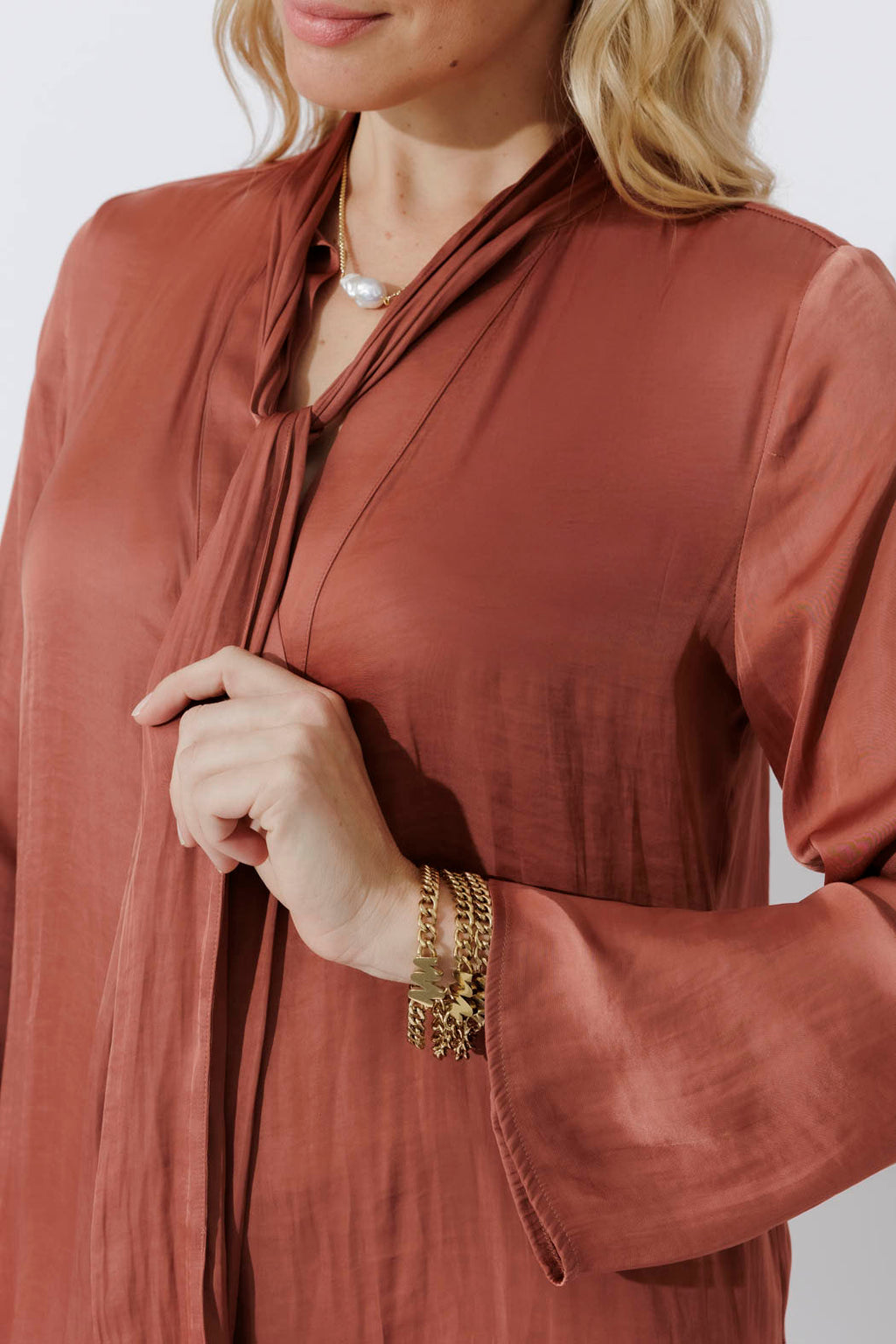 Terra Tie Collar Blogger Shirt