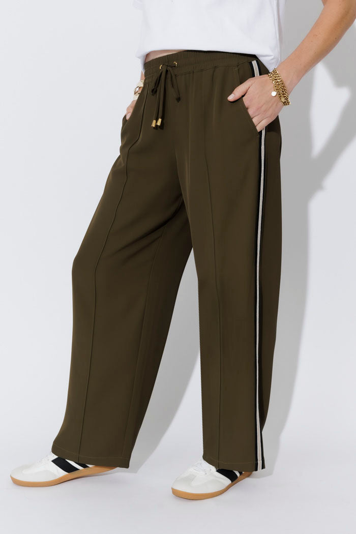 Khaki Euro Pintuck Sport Pant