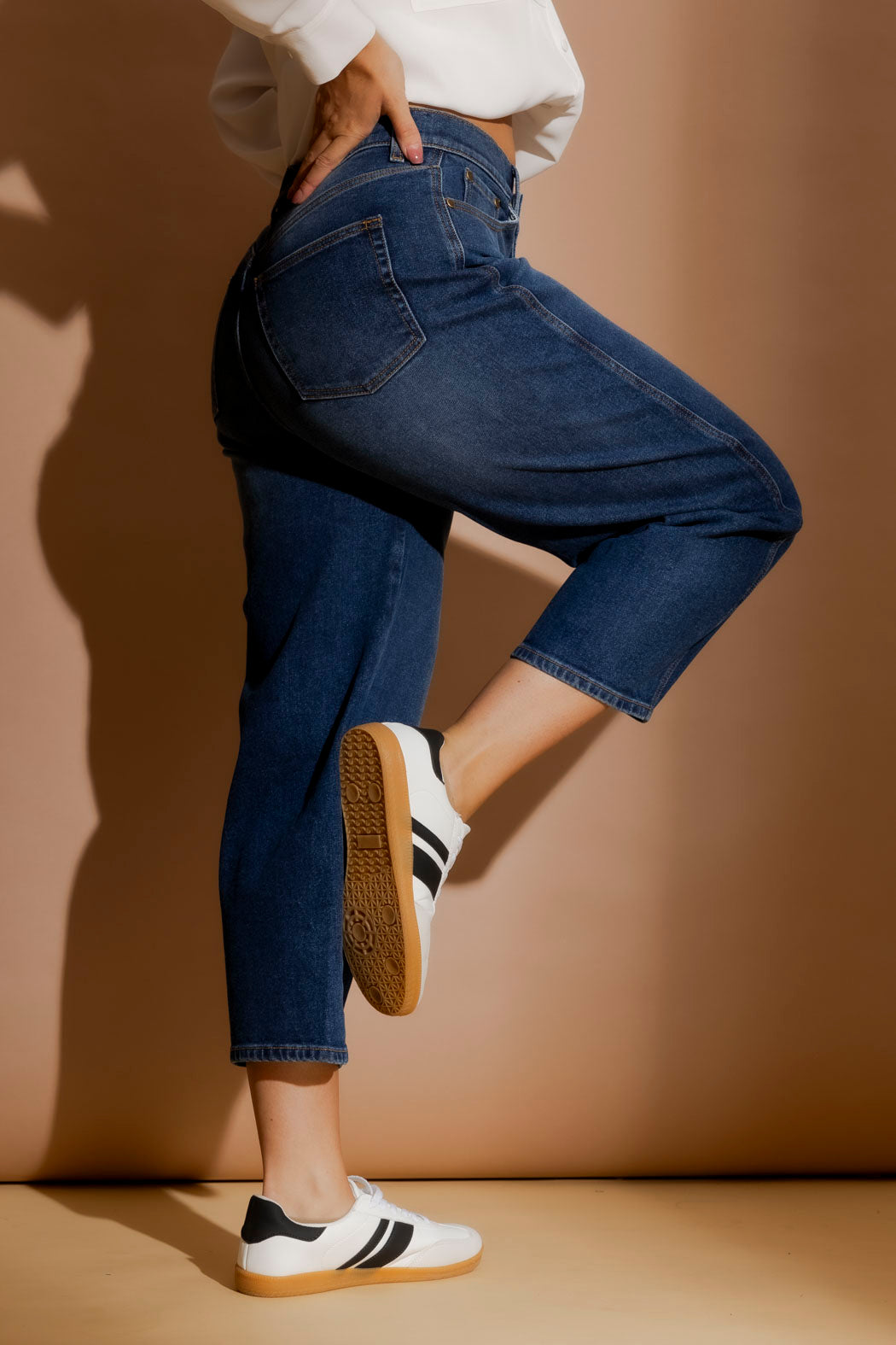 Mid Denim Barrel Jean Mid Denim