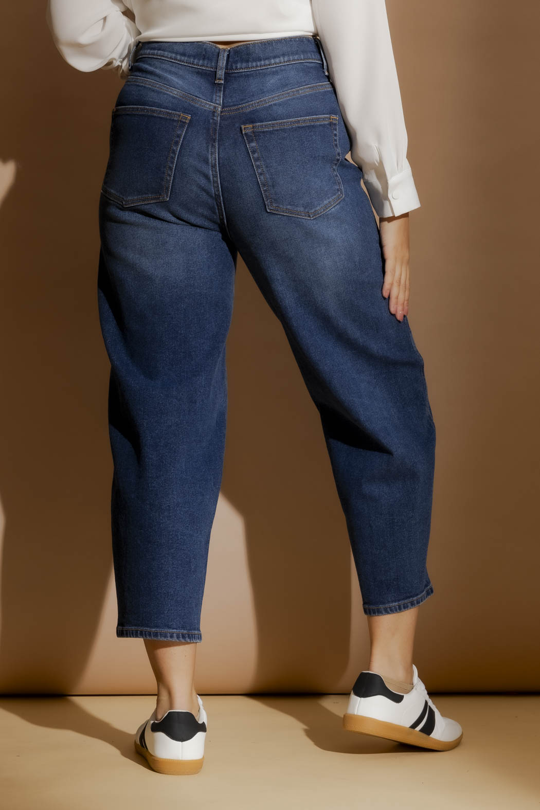 Mid Denim Barrel Jean Mid Denim