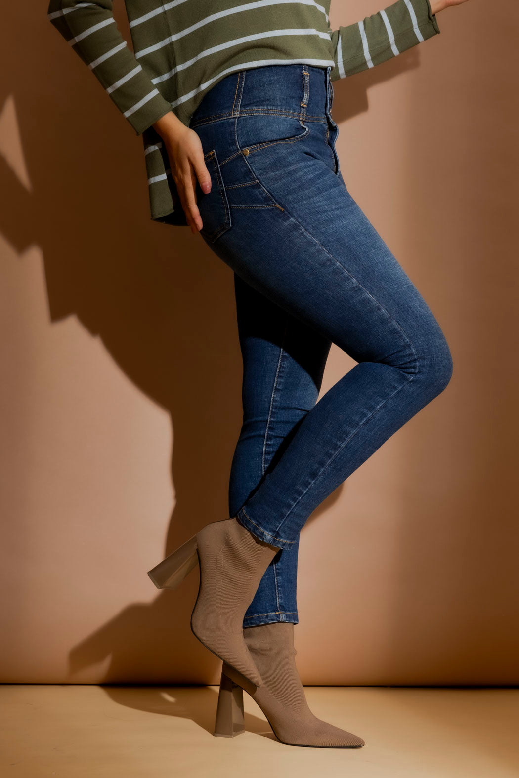 Mid Denim Corset Miracle Jean Mid Denim