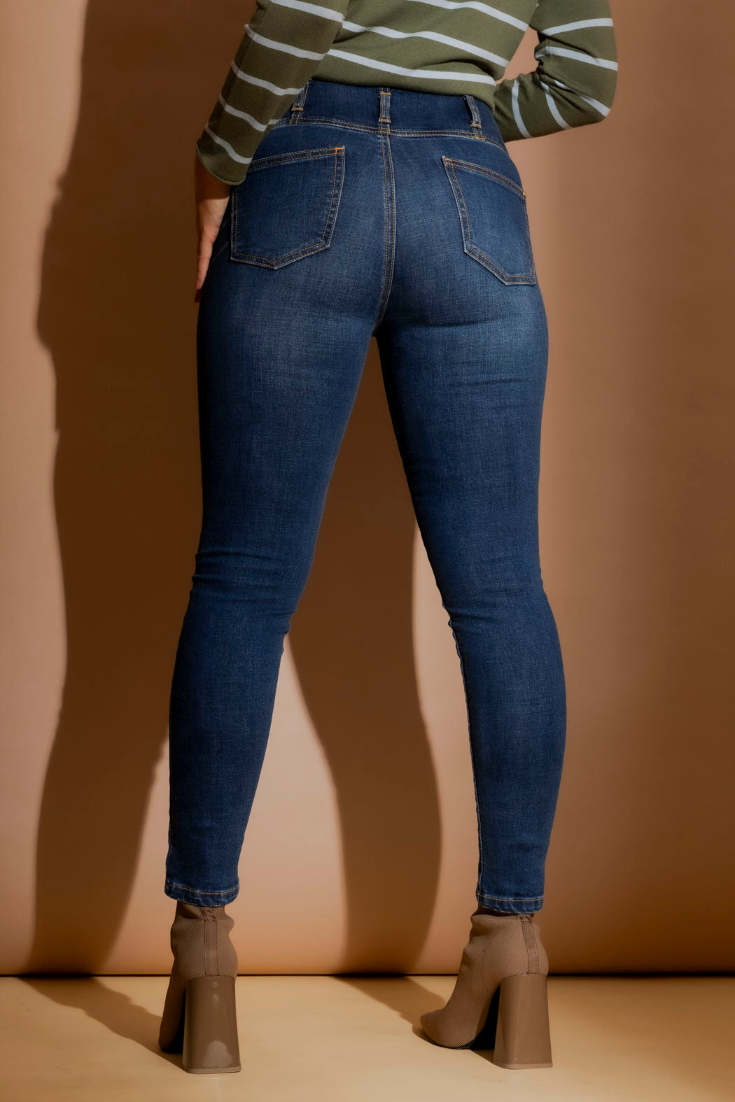 Mid Denim Corset Miracle Jean Mid Denim