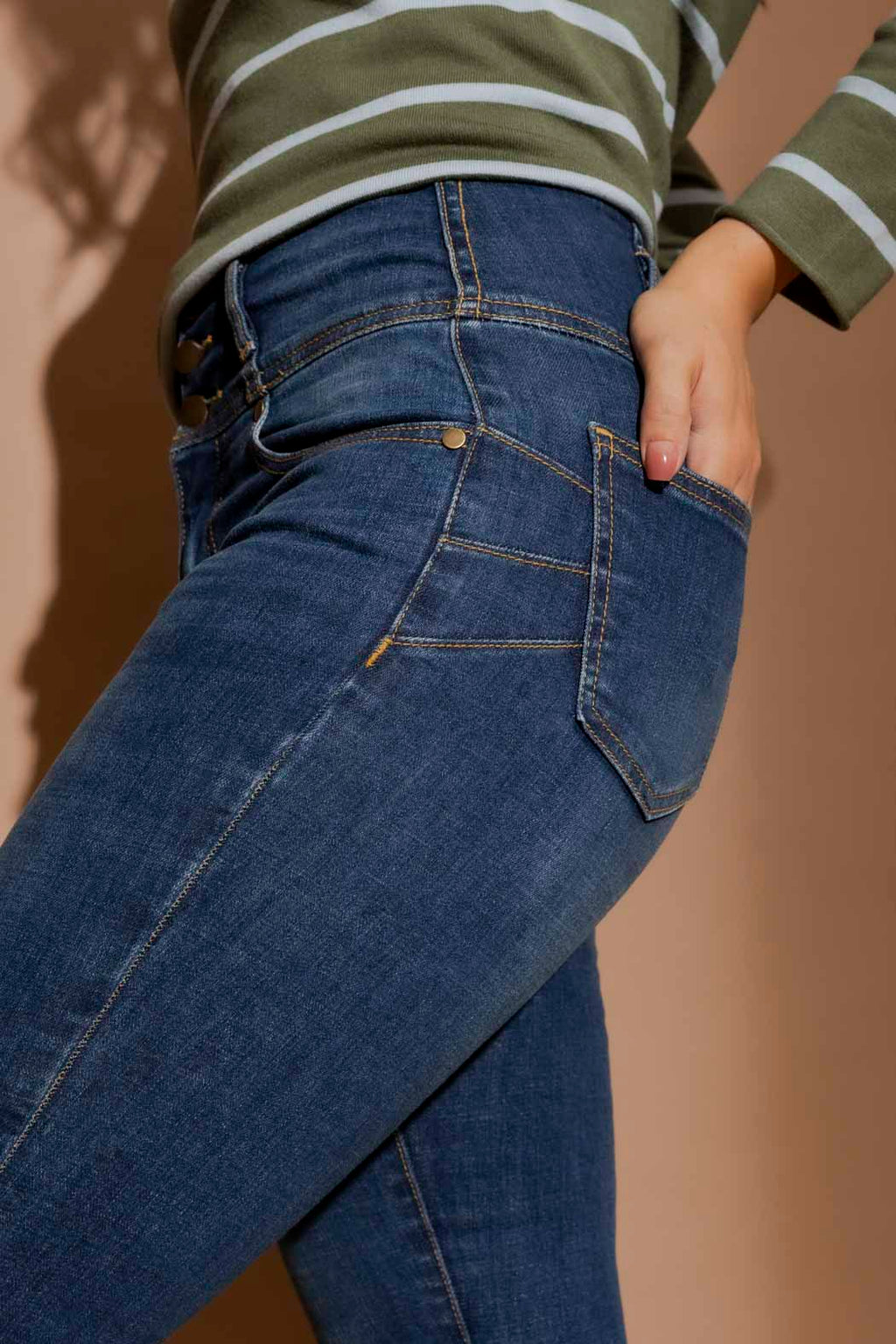 Mid Denim Corset Miracle Jean Mid Denim