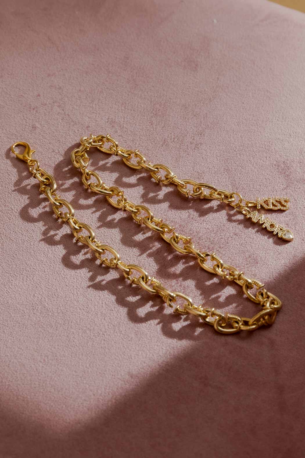Gold Amore/Kiss Necklace