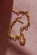 Gold Amore/Kiss Necklace