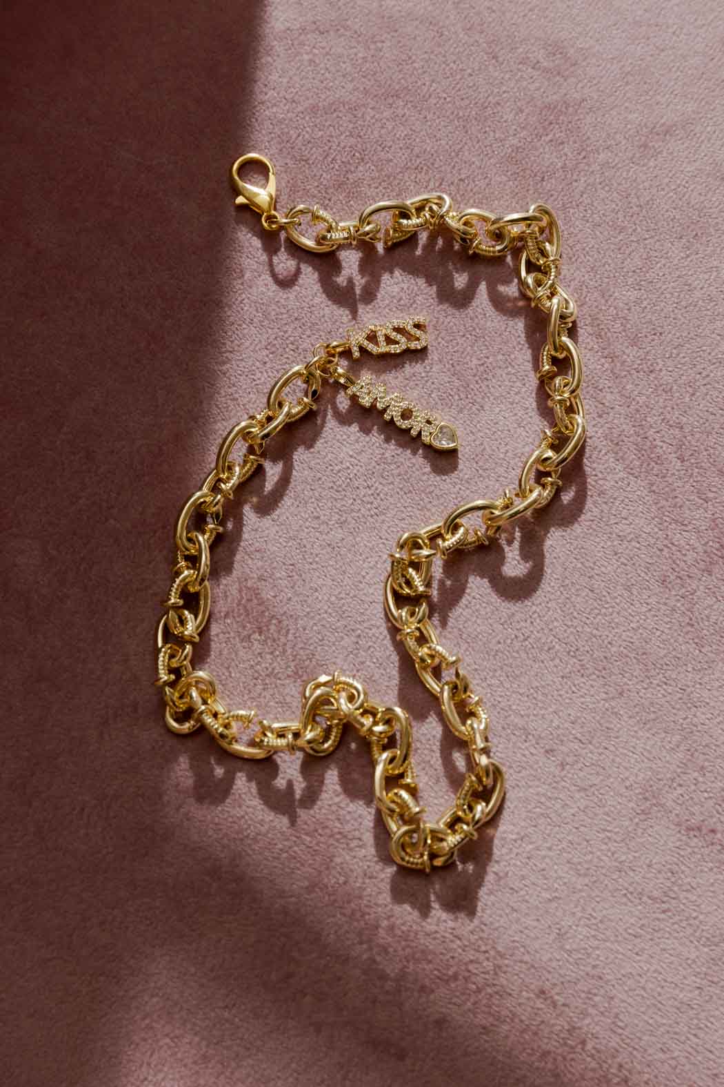 Gold Amore/Kiss Necklace