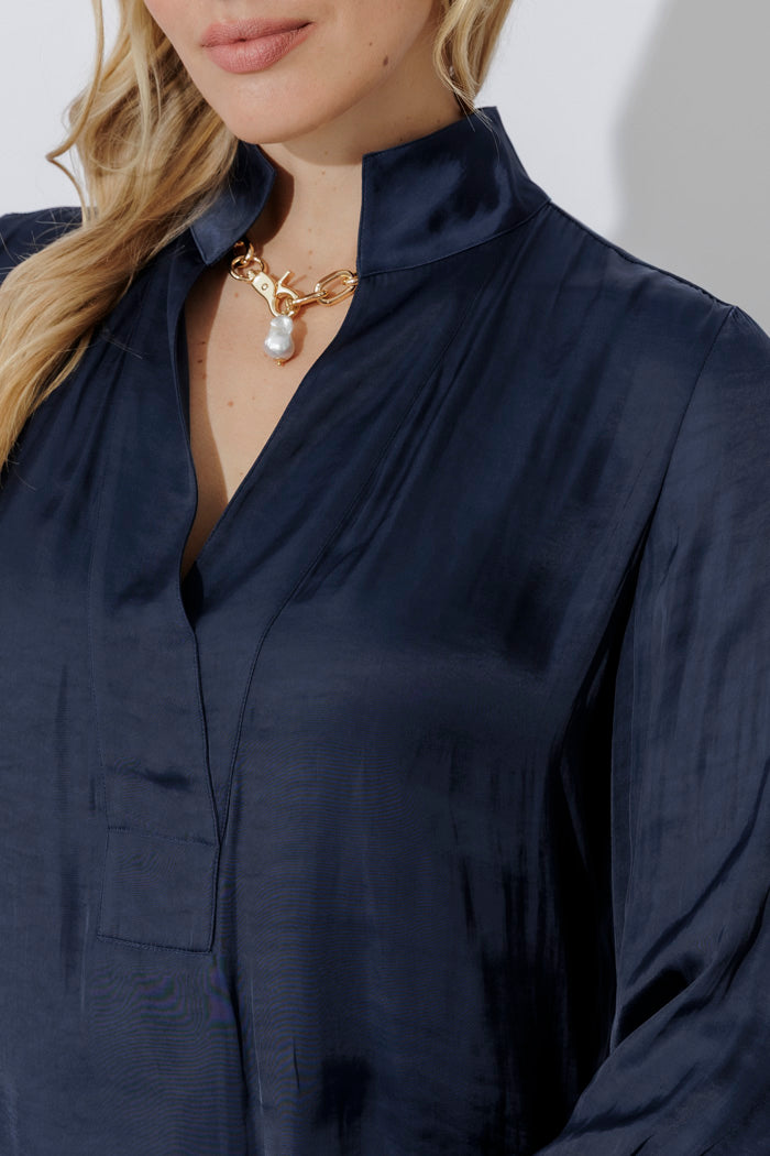 Navy Glow Milan Blogger Shirt