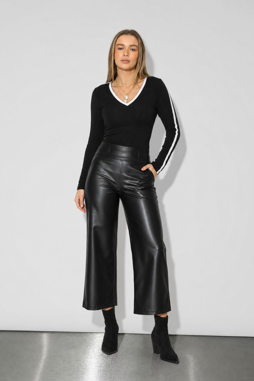 Black Croc Coated Jet Culotte – Motto AU