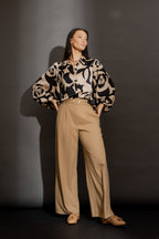Latte/Black Balloon Sleeve Shirt