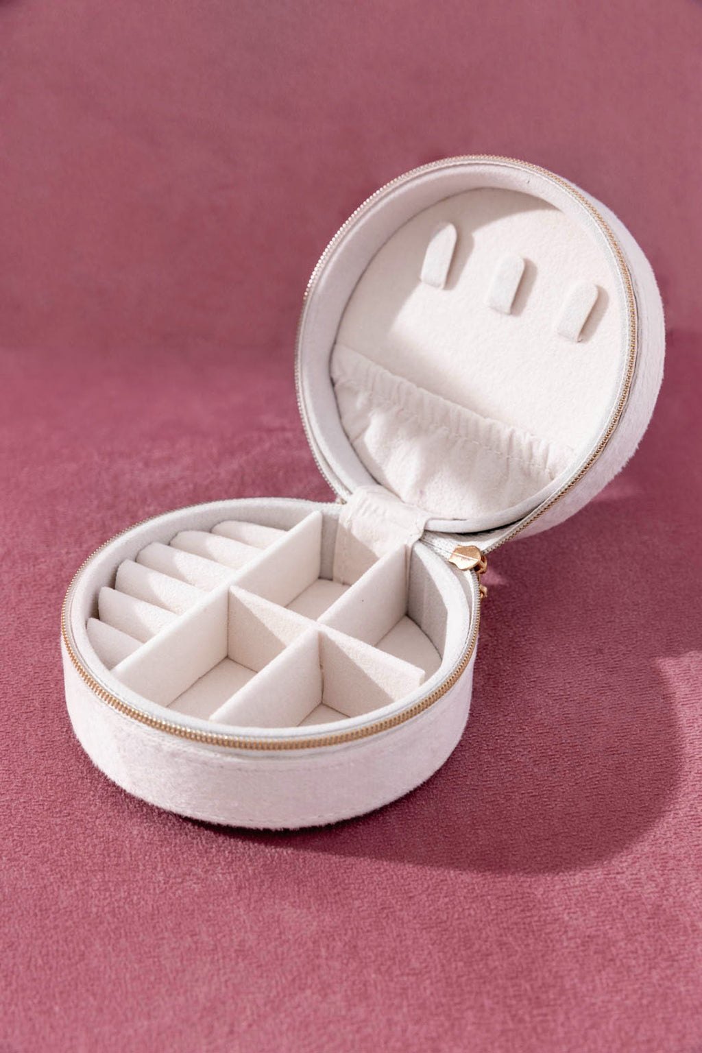 Free Gift Ivory Jewellery Travel Case