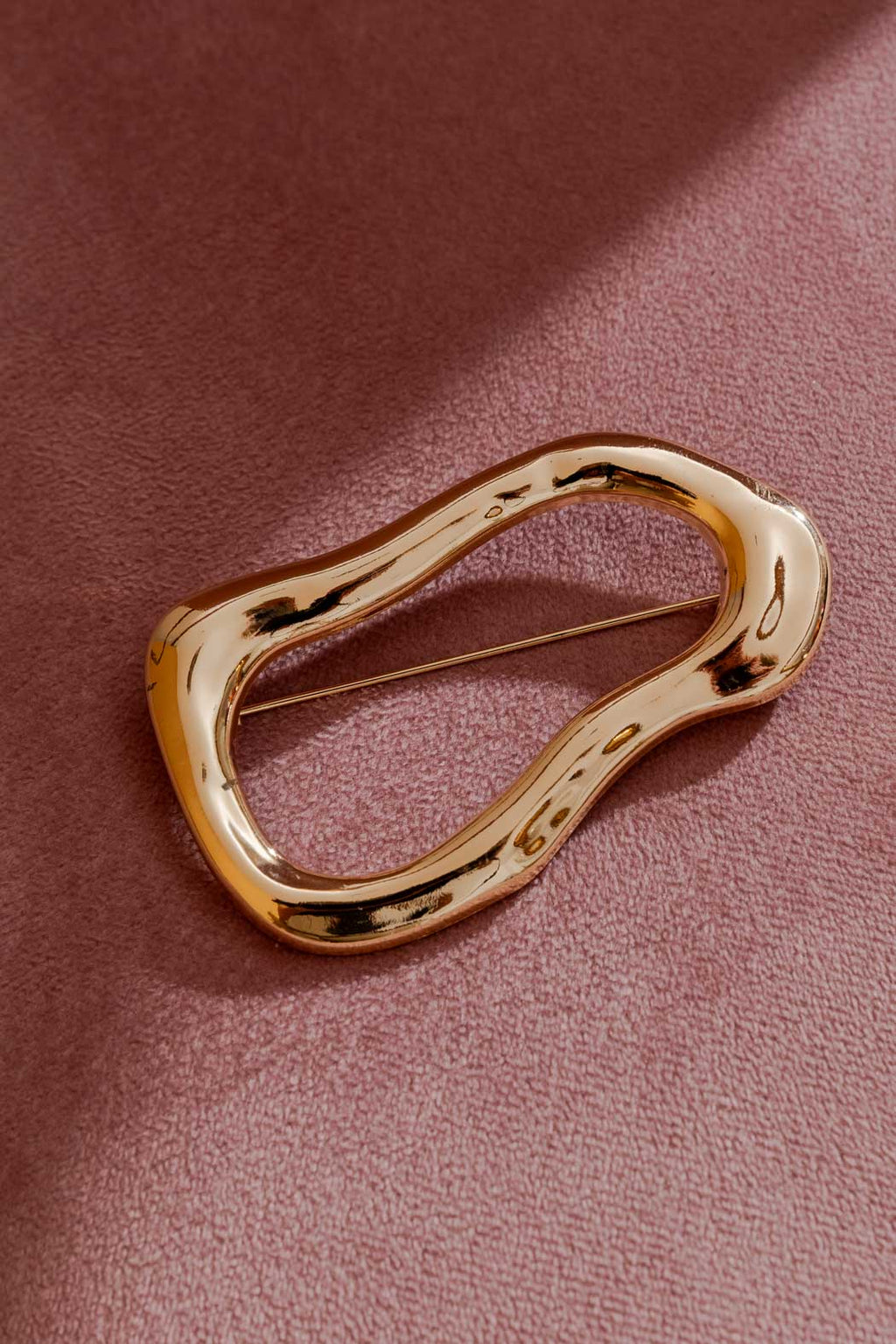 Gold Wave Brooch Gold O/S