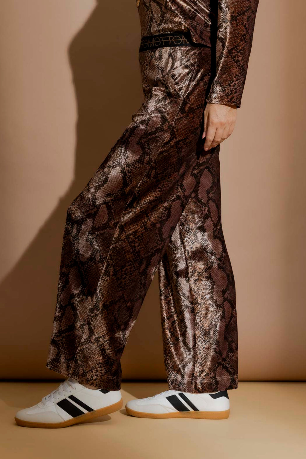 Snake Velvet Lounge Pant