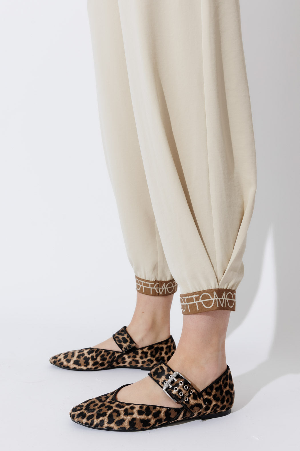 Milk Logo Jogger Pant