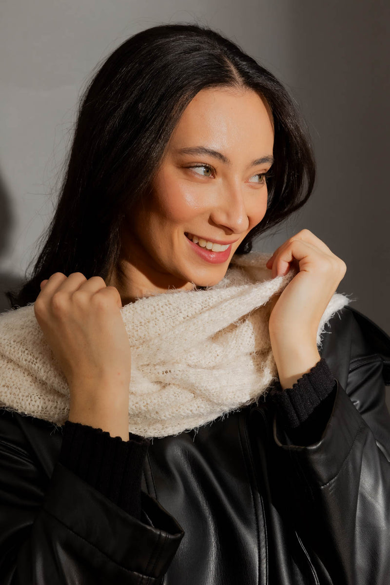 Ivory Fluffy Hoodie Scarf Ivory O/S