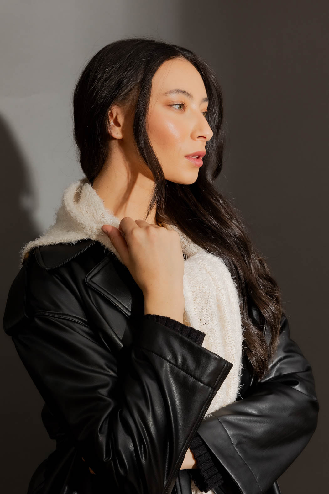 Ivory Fluffy Hoodie Scarf Ivory O/S