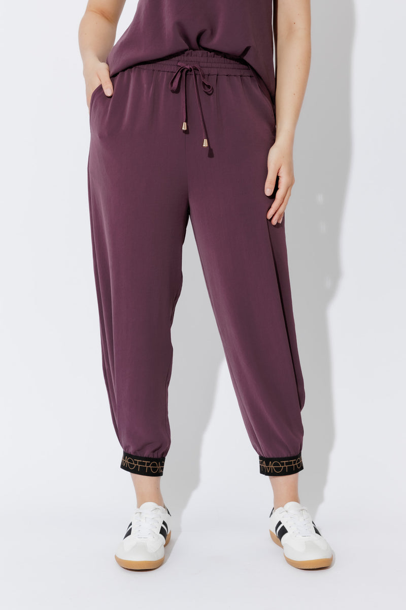 Plum Logo Jogger Pant