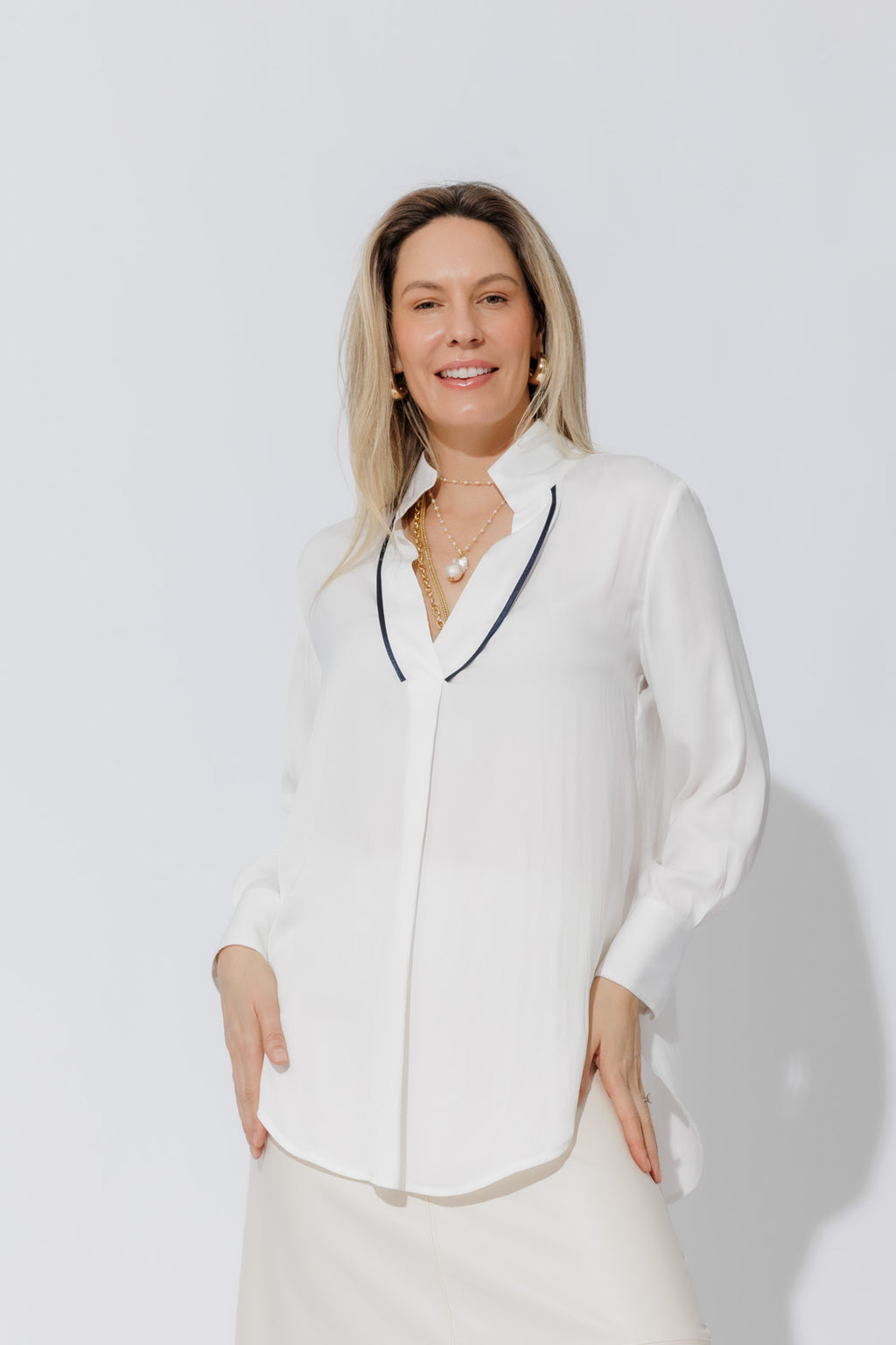 White Piped Collar Blogger Shirt