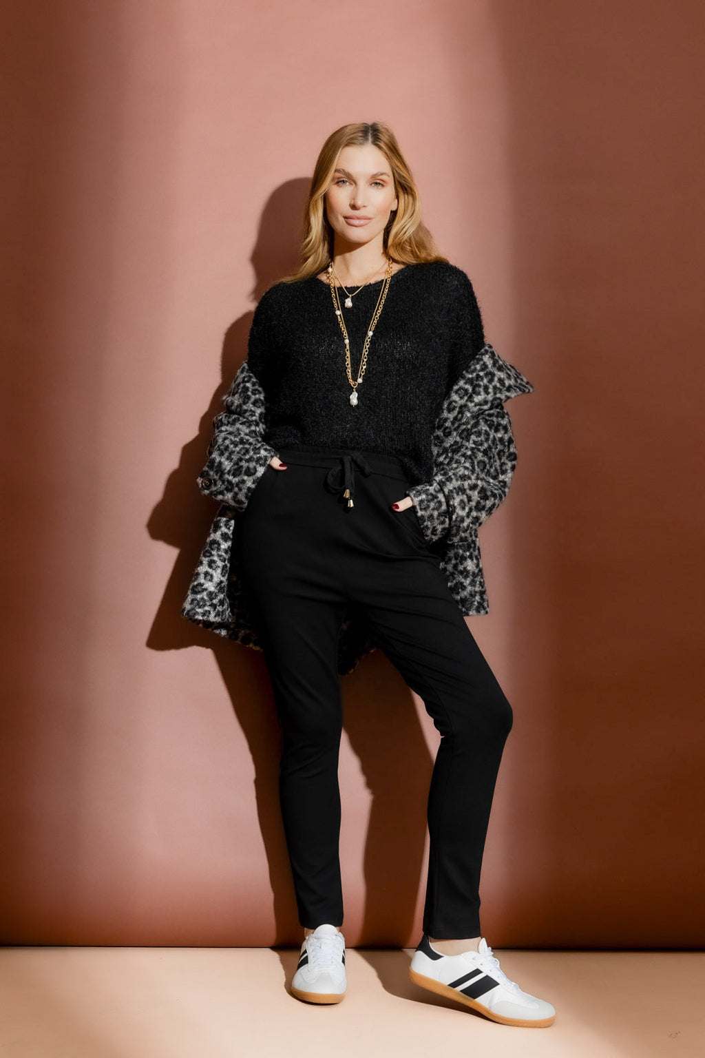 Black Ponte Jogger Pant