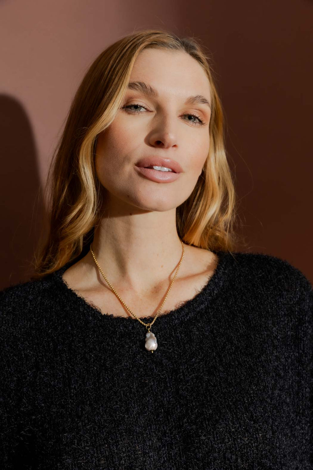 Gold Short Baroque Pearl Necklace