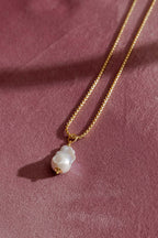 Gold Short Baroque Pearl Necklace
