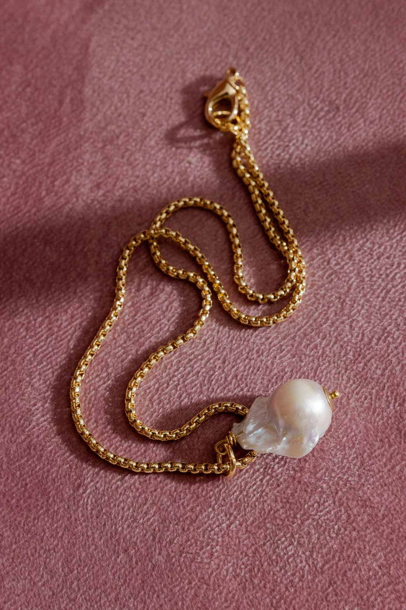 Gold Short Baroque Pearl Necklace