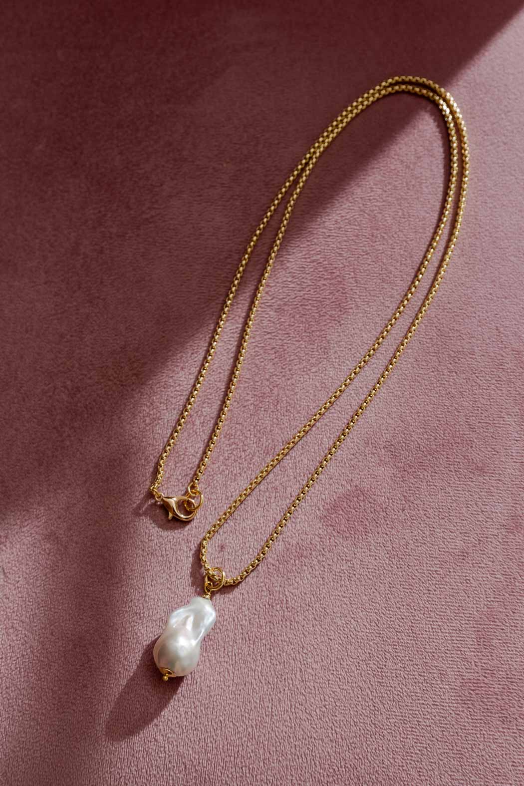Gold Long Pearl Baroque Necklace Gold