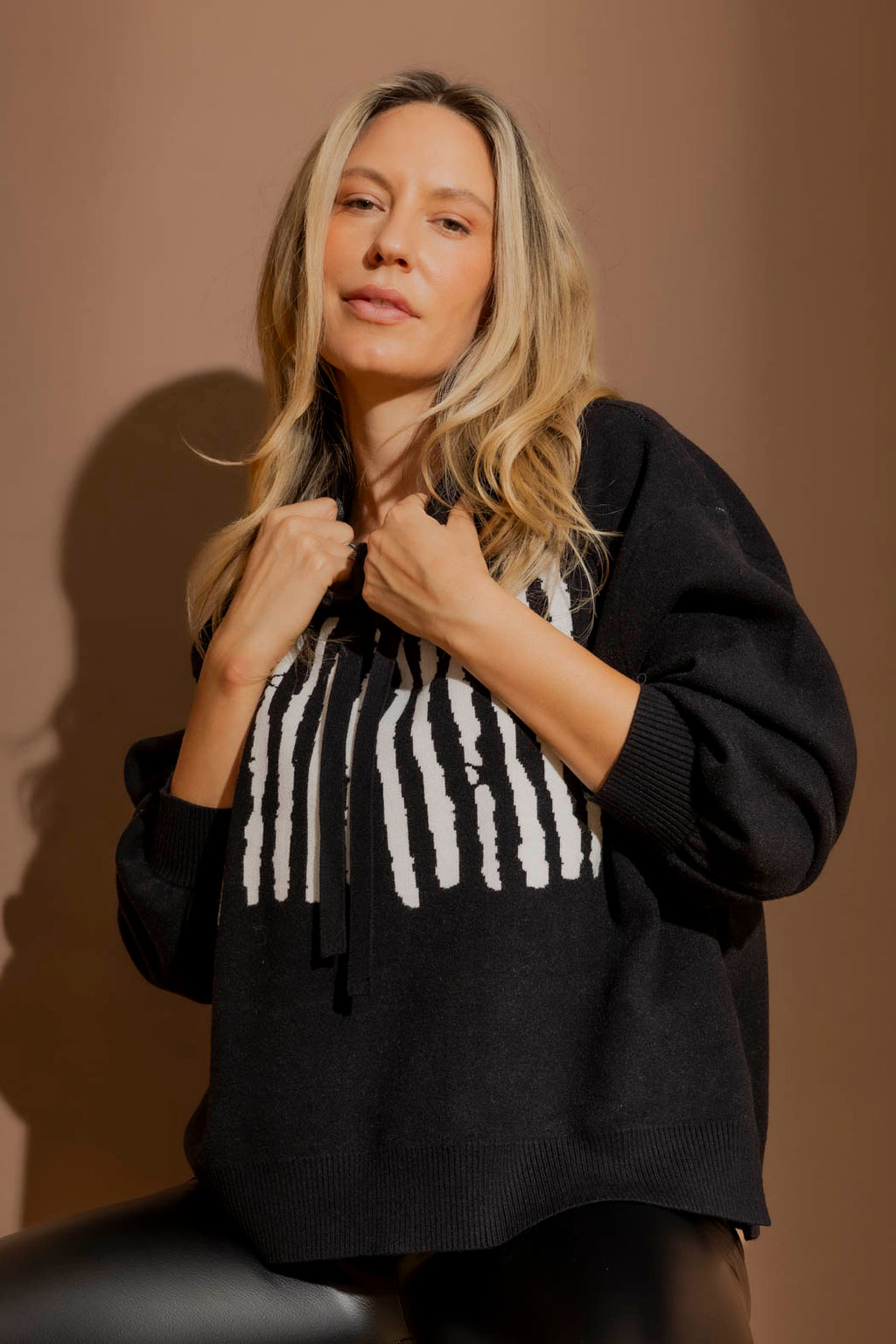 Black Lines Hoodie Black S