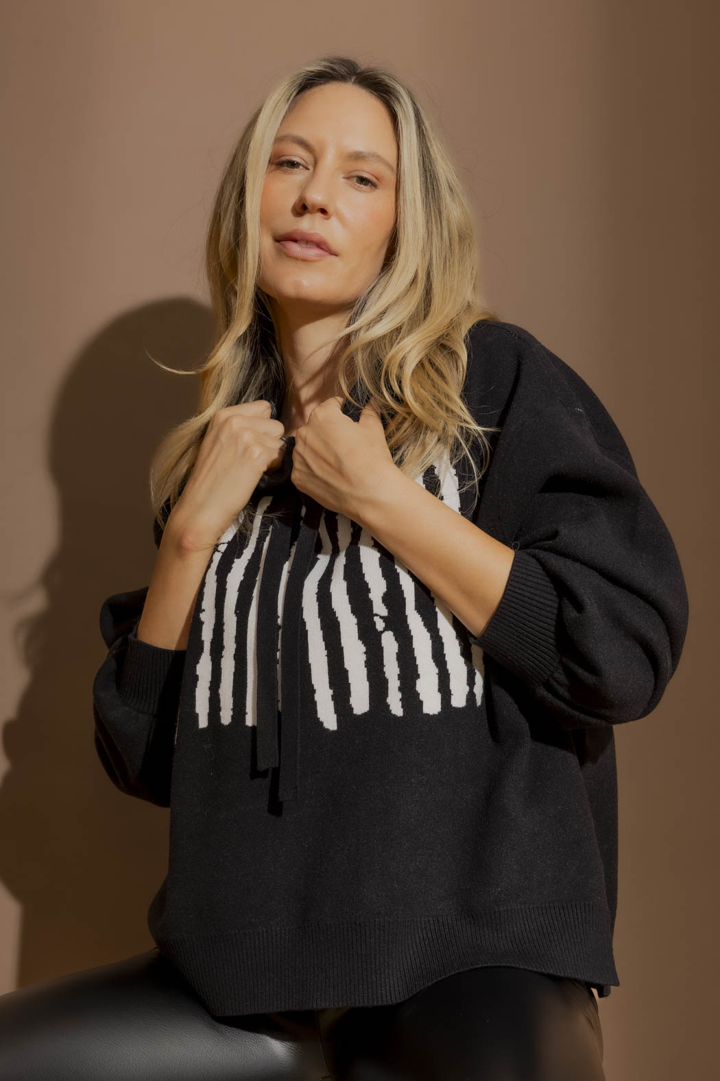 Black Lines Hoodie Black S