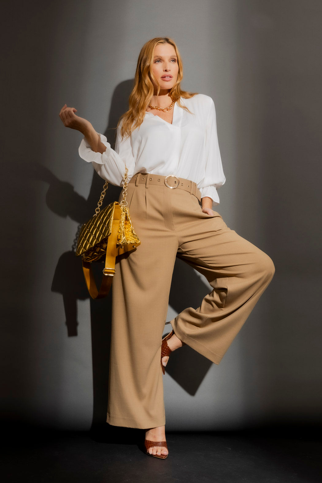 White Femme Blogger Shirt