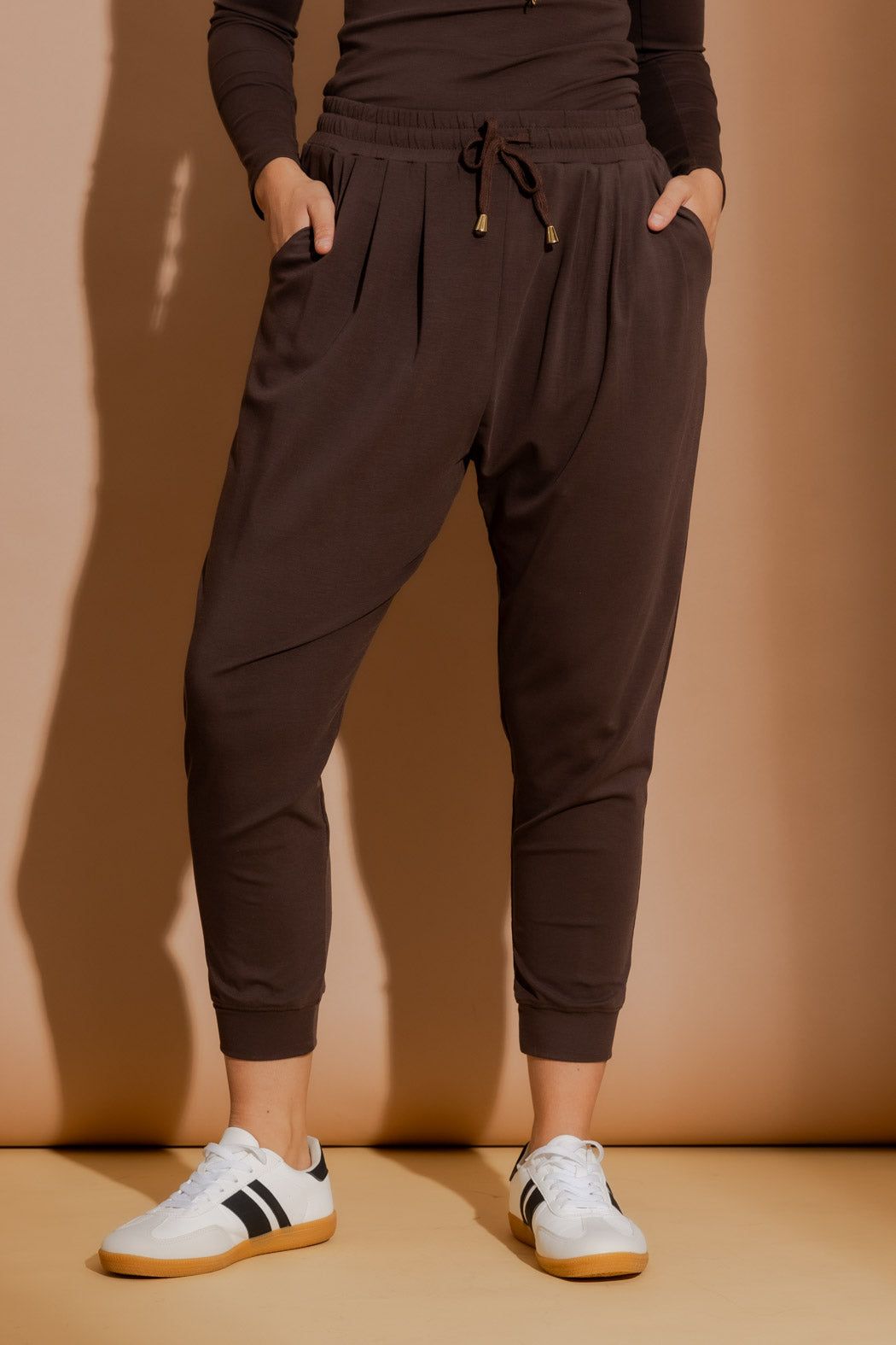 Nutmeg Tencel Slouch Pant