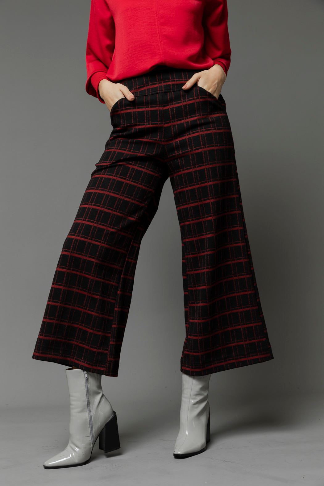 Black Red Ponte Jet Culotte