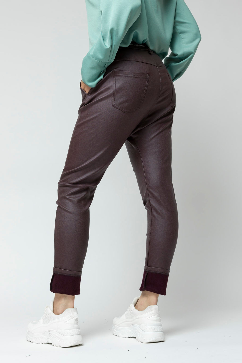 Plum Waxed Droppie
