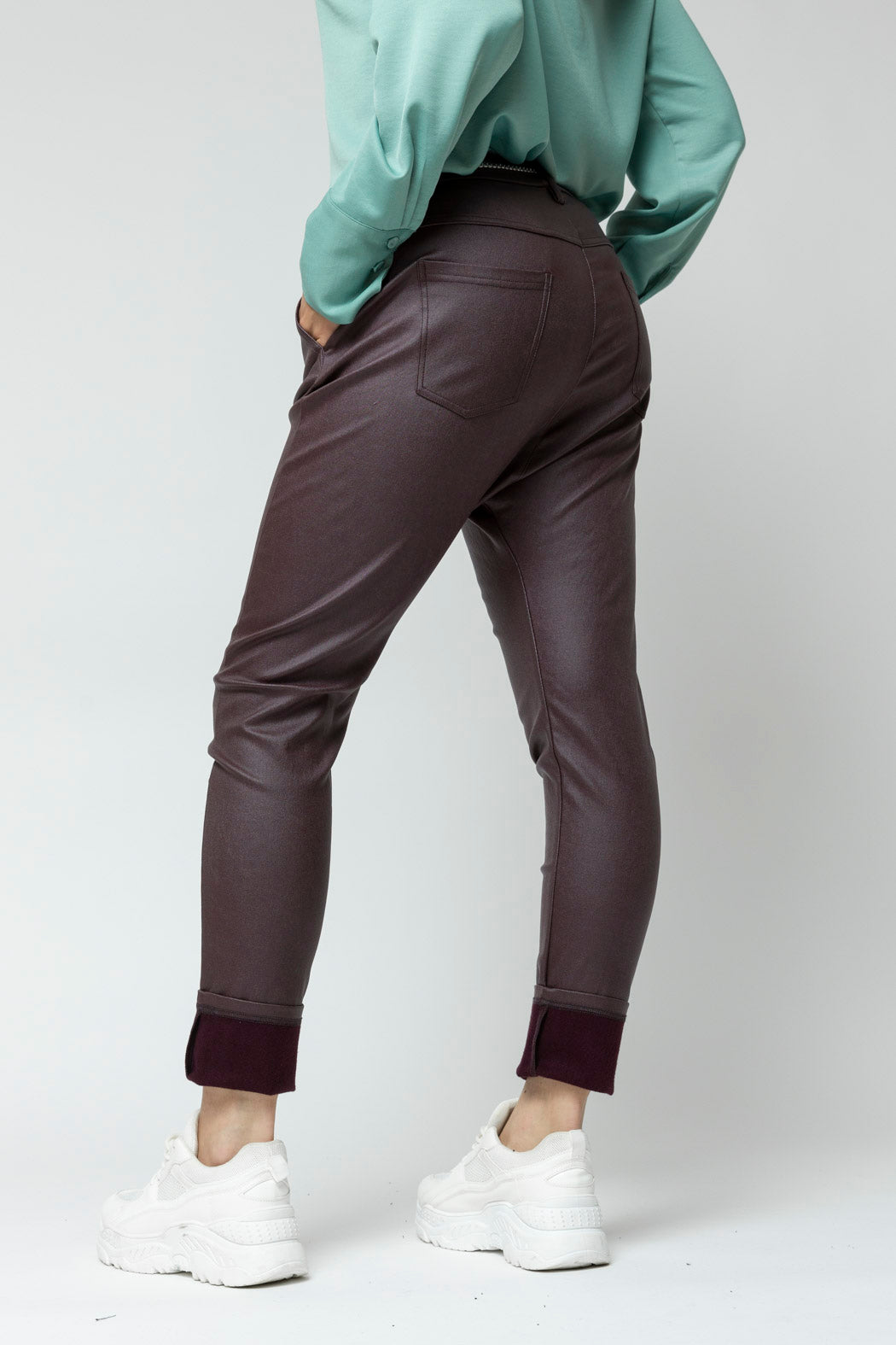 Plum Waxed Droppie