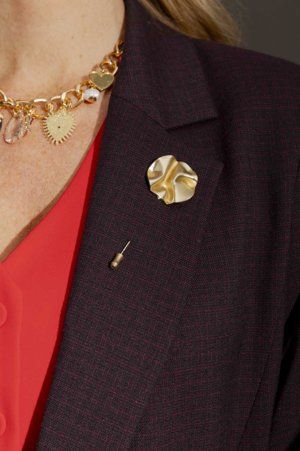 Gold Flower Pin Gold O/S