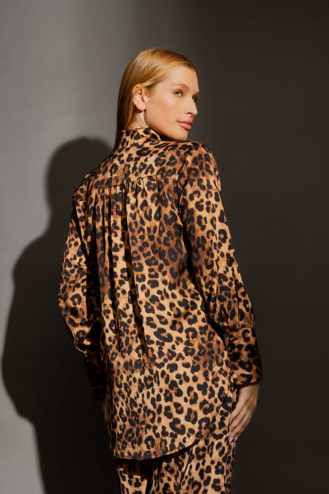 Tan Animal Silky Blogger Tan Animal