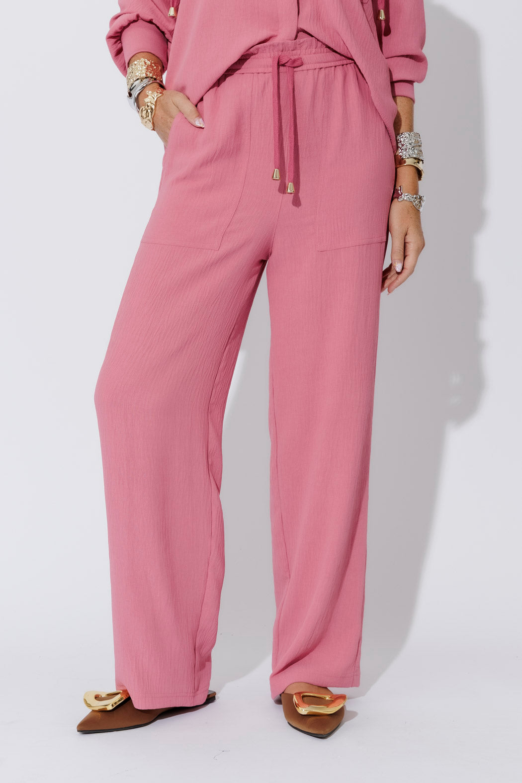 Rose Ripple Pocket Pant