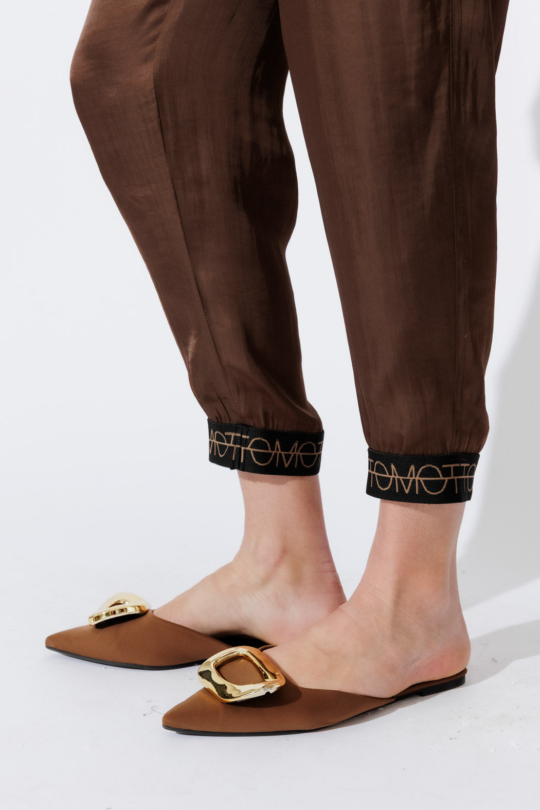 Chocolate Glow Pull On Pant