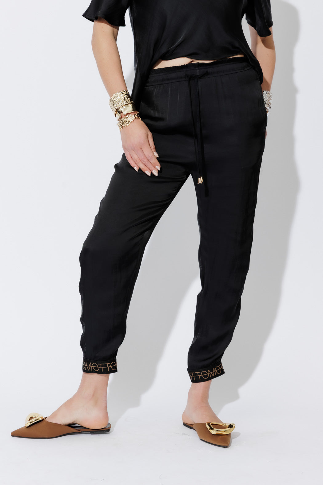 Black Glow Pull On Pant