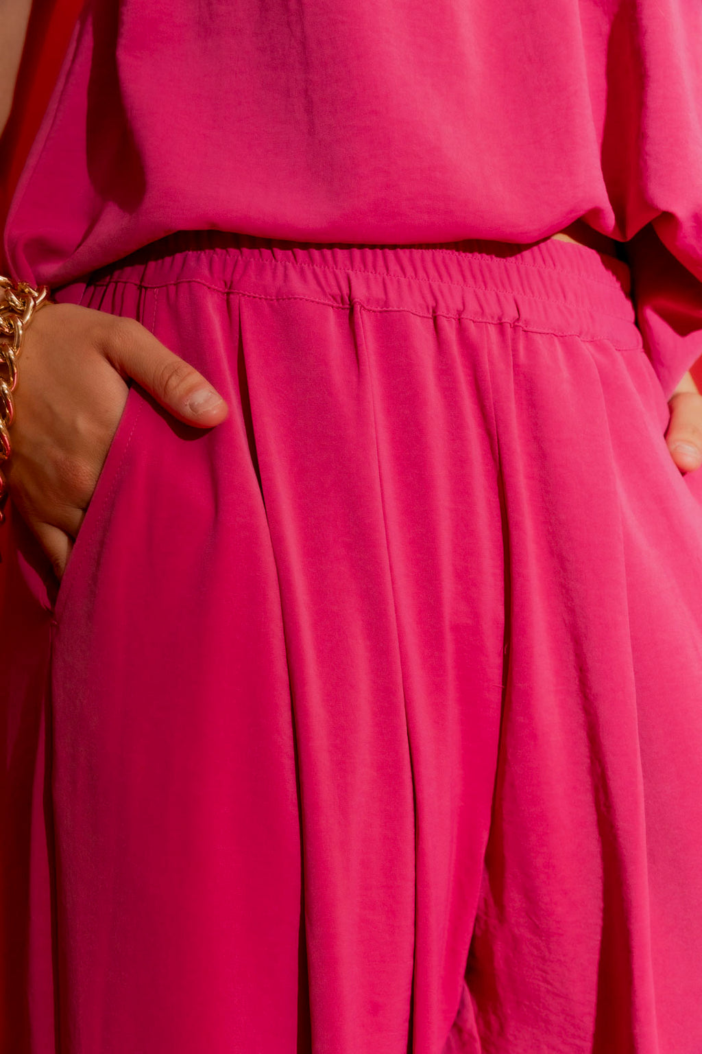 Strawberry Pull On Pleat Pant