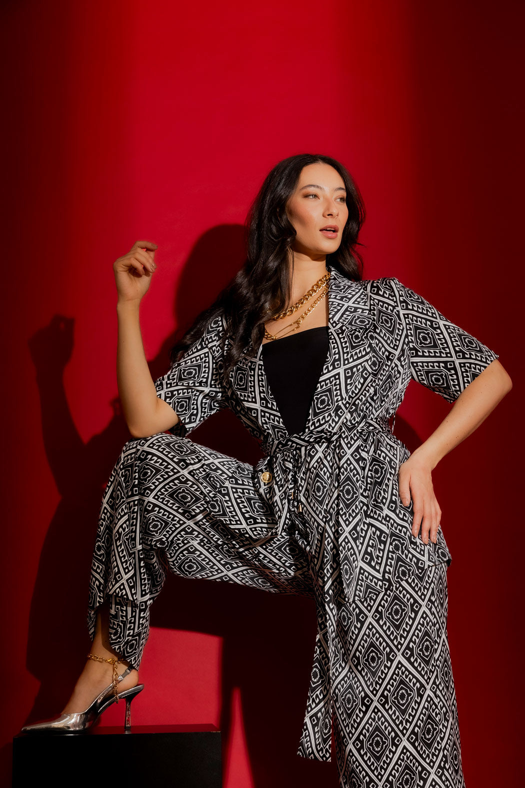 Black/White Silky Resort Trench