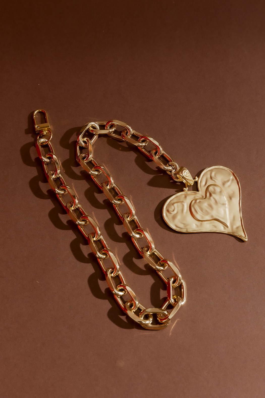 Gold Matte Heart Necklace Gold O/S