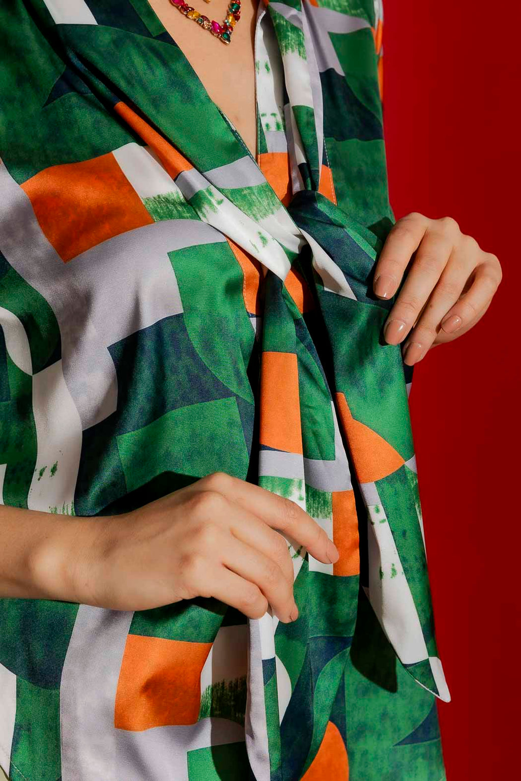 Green/Orange Tie Collar Blogger Cap Top