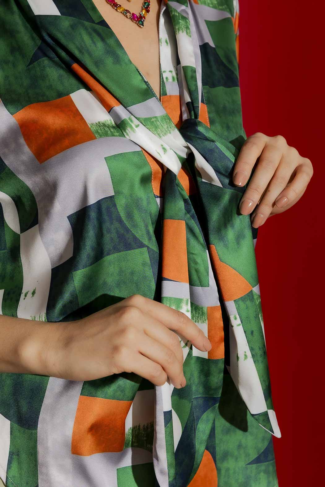Green/Orange Tie Collar Blogger Cap Top