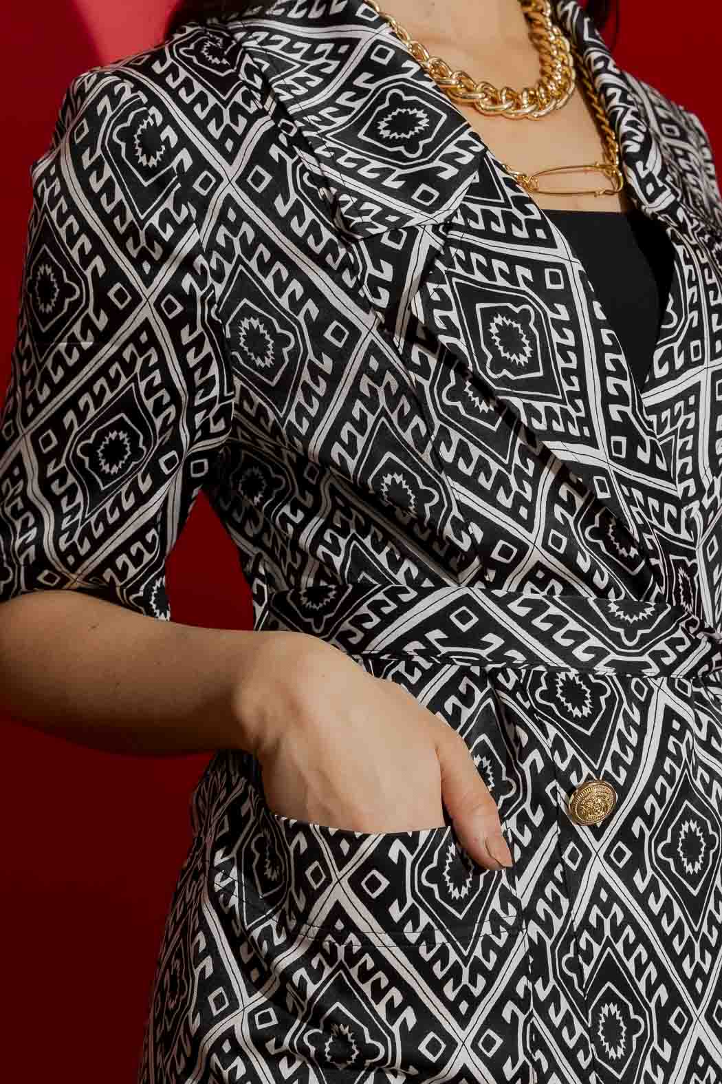 Black/White Silky Resort Trench