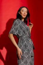 Black/White Silky Resort Trench