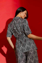 Black/White Silky Resort Trench