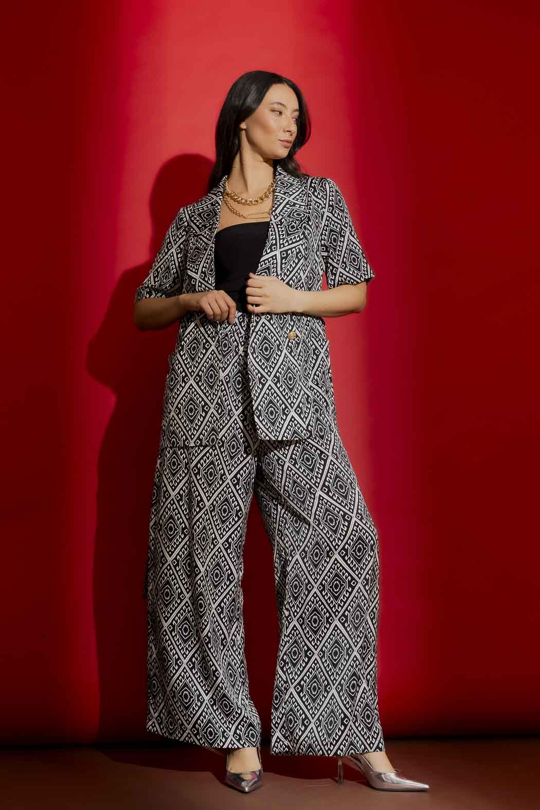 Black/White Silky Resort Trench