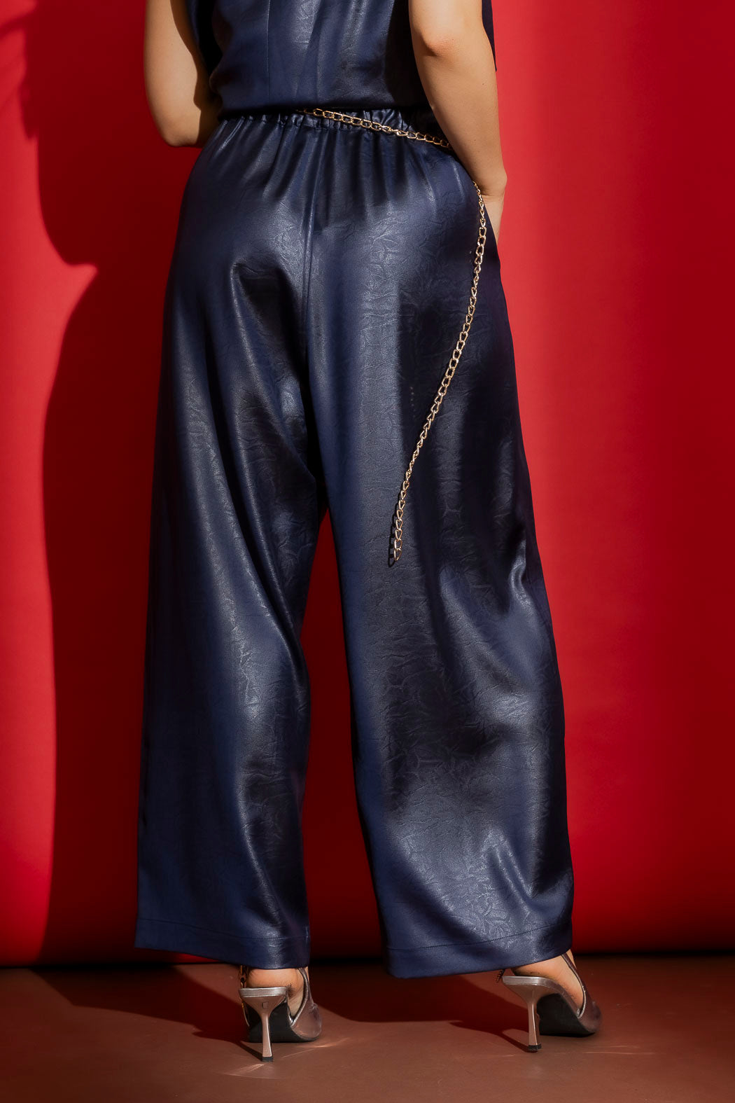 Navy Embossed Pleat Pant