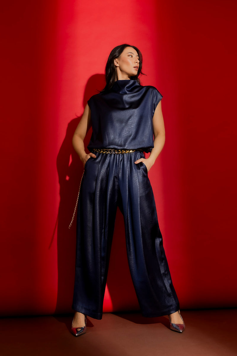 Navy Embossed Pleat Pant
